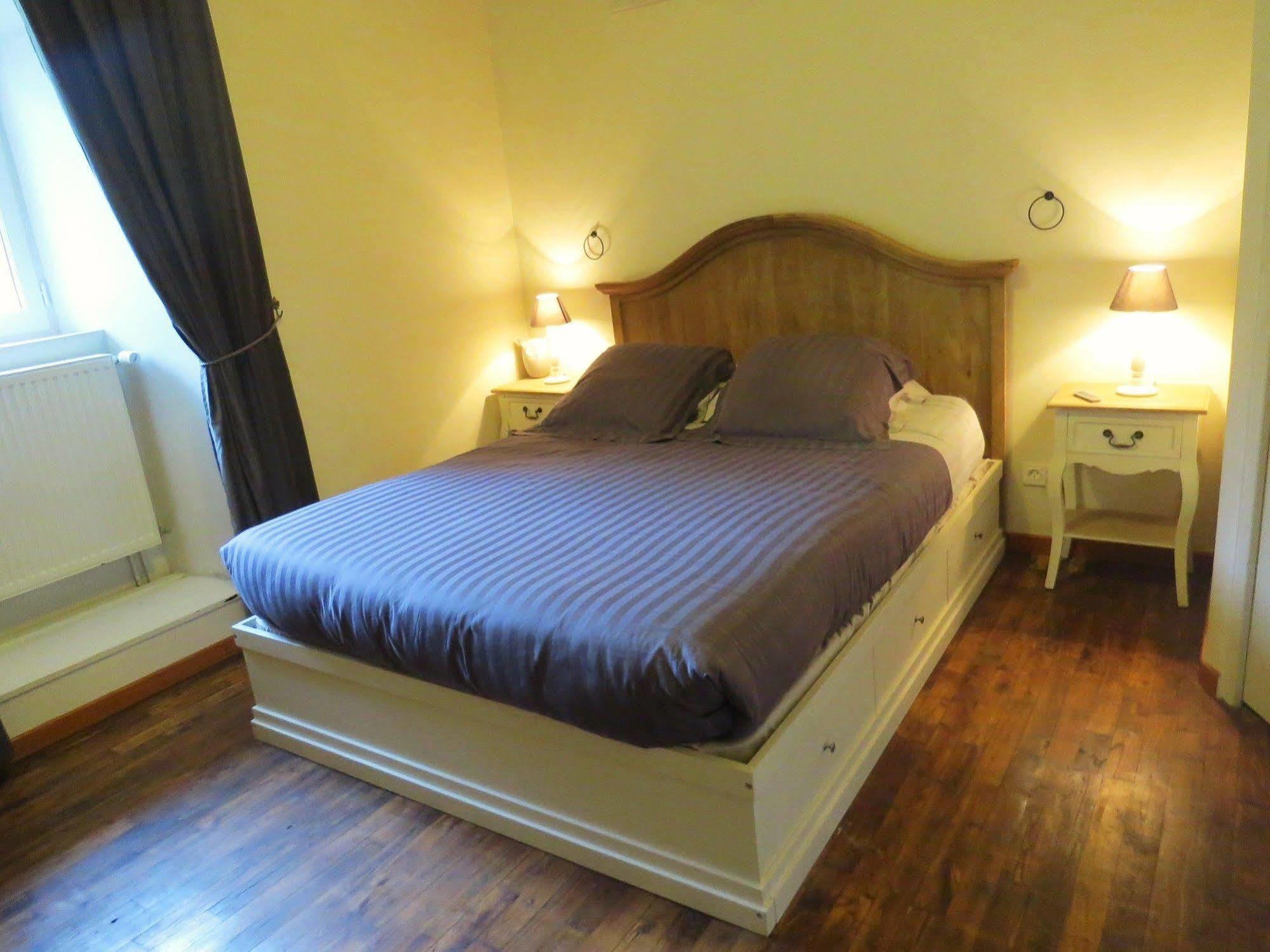 Domaine De La Clauzade Bed & Breakfast Saint-Germain-les-Vergnes Bagian luar foto